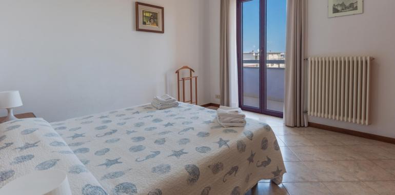 residenzanobel it vacanze-di-settembre-a-torre-pedrera-hotel-con-servizio-spiaggia-2 016